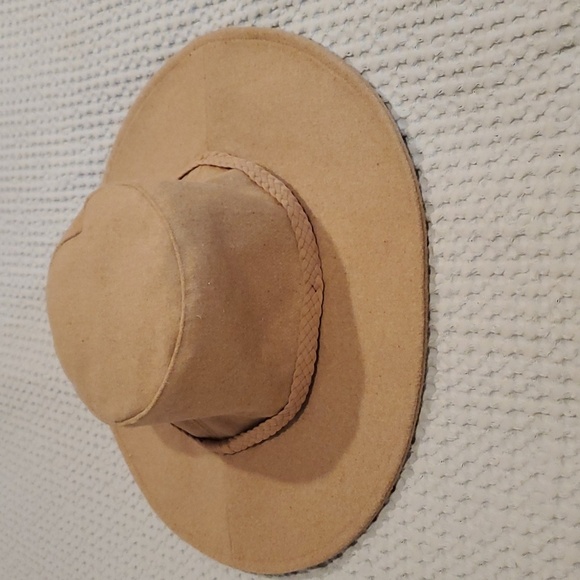 NWT ASN Harper Hat - Picture 1 of 6